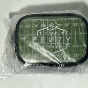Fenty Beauty Team Makeup Bag - Green